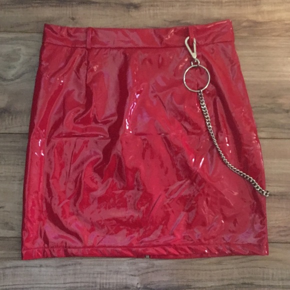 ❤️ HP! ❤️ Red Latex Mini Skirt  NWT - Picture 2 of 4